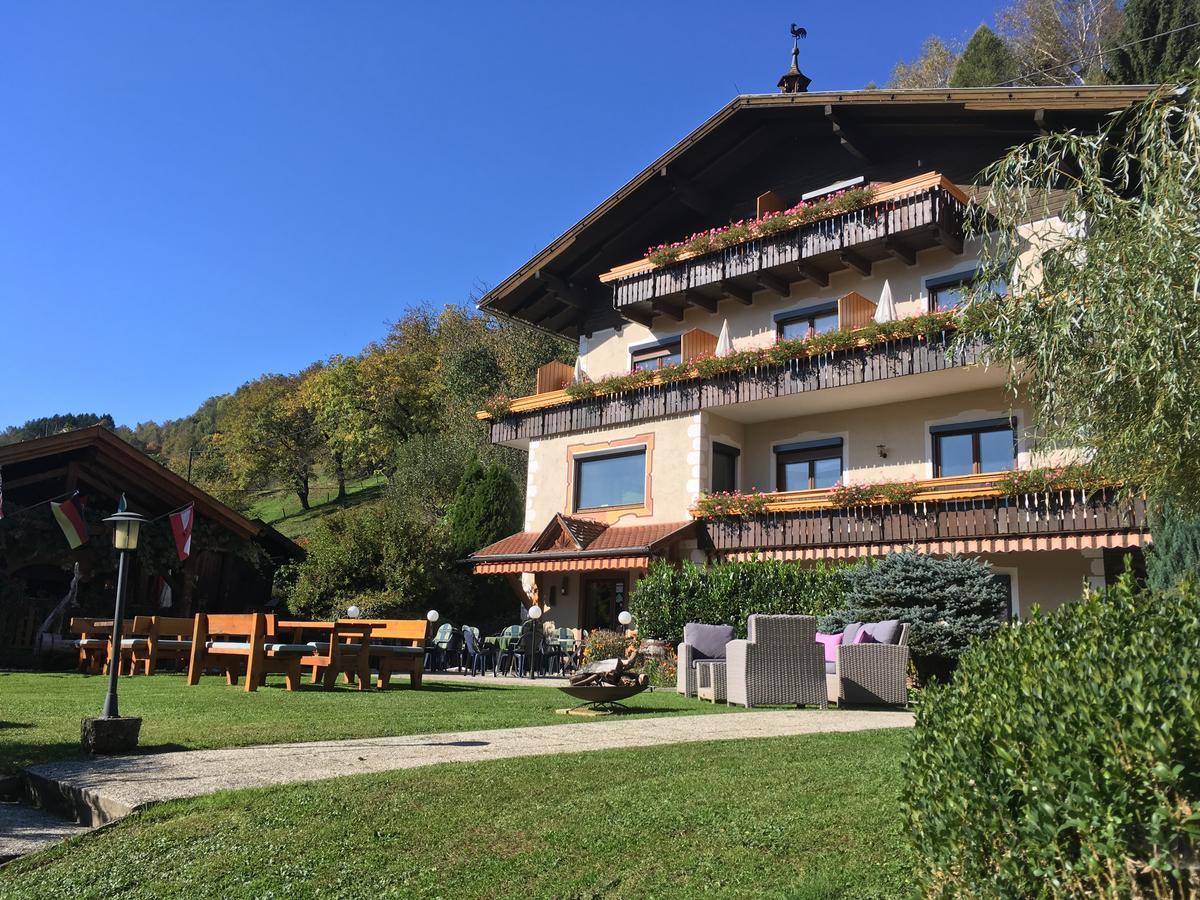 B&B Pension Karlsdorfer Hof Seeboden Eksteriør bilde